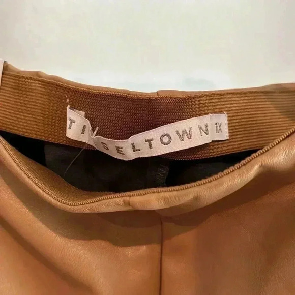NWT TINSELTOWN FAUX LEATHER PANTS 1X - Picture 4 of 5